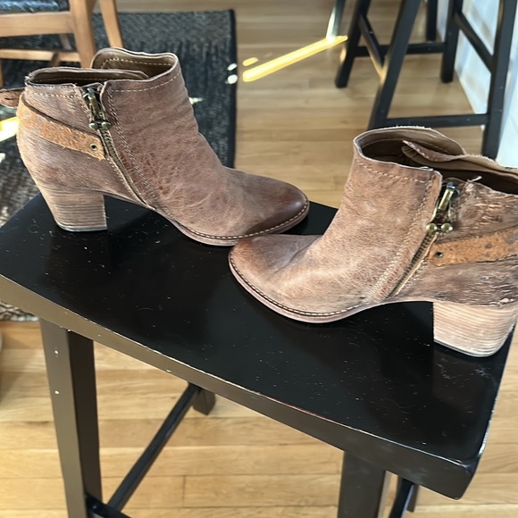 Dolce vida weather look beige western booties slightly worn inside sz 9 - Picture 3 of 7